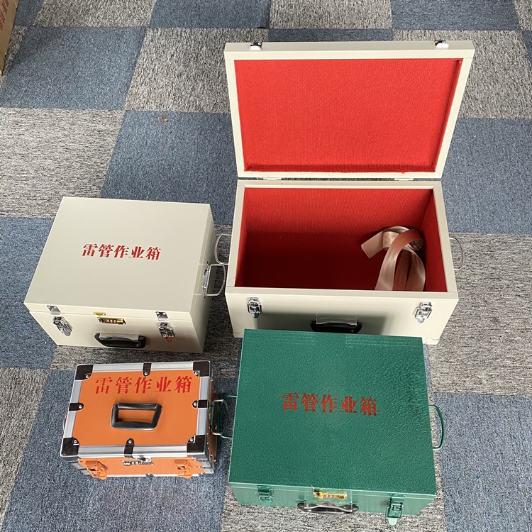 安康爆破工程作业箱如何选择？玻璃钢与传统材质的全面对比